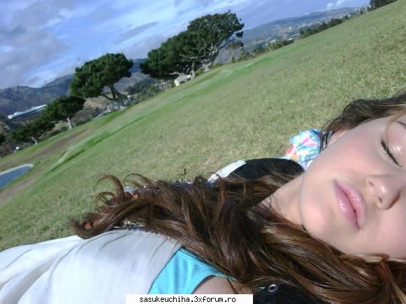 daca vede tak poza aia o_o...
10 *_* rate  the image above you